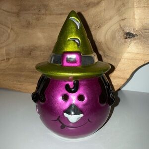 Small witch decor for Halloween